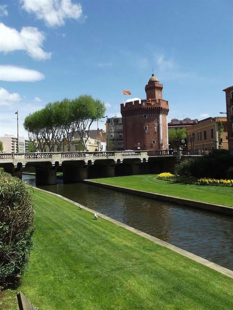 Hotel Alexander Perpignan Exteriér fotografie